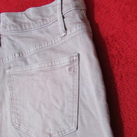 Madewell High Rise Garment Dyed Mauve Shorts - Stretch - Picture 3 of 7